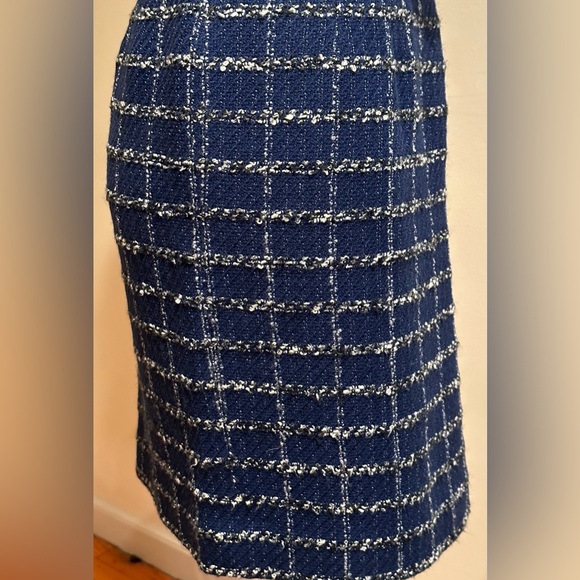 Talbots Vintage Blue,White,Black plaid Midi Skirt SZ 12 Zip In Back Closure. - Picture 3 of 12